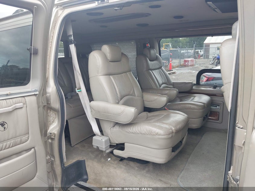 2002 CHEVROLET EXPRESS auction photo 8
