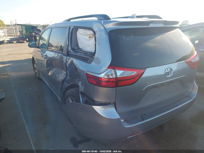 TOYOTA SIENNA - zdjęcie 3