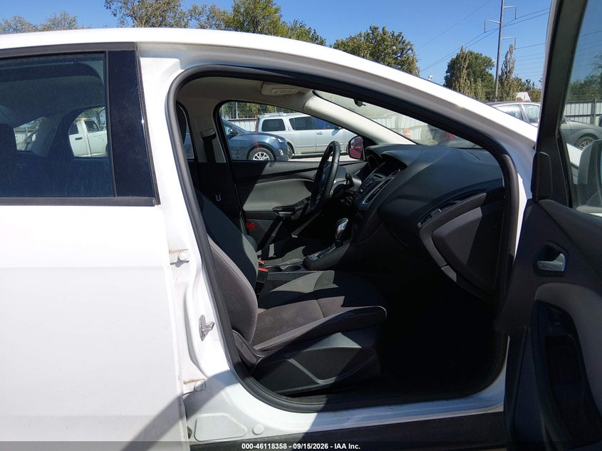 2014 FORD FOCUS auction photo 5