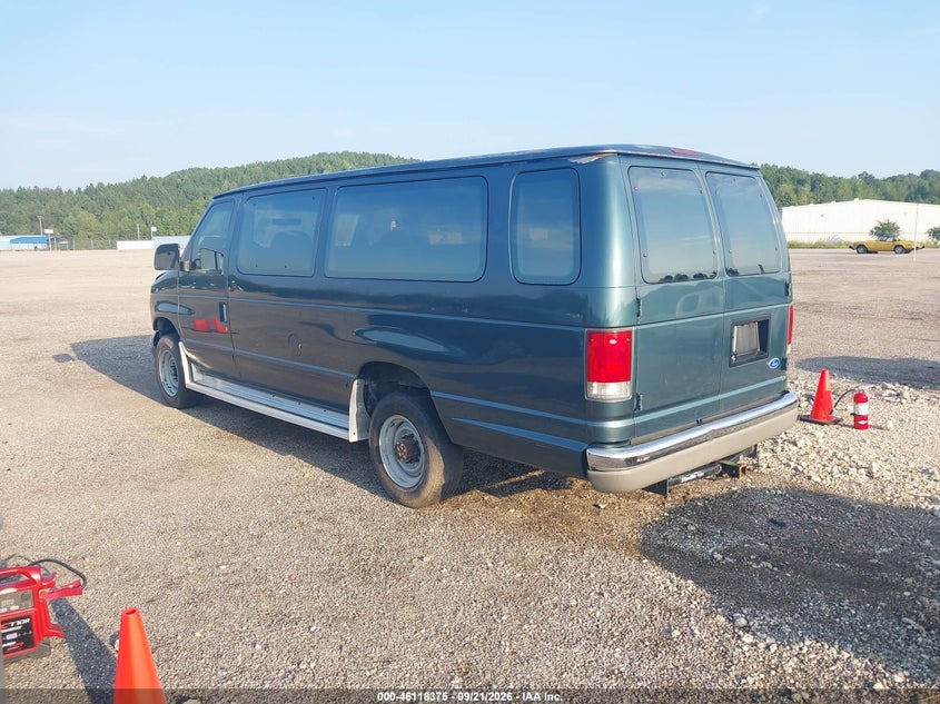 1997 FORD CLUB WAGON auction photo 3