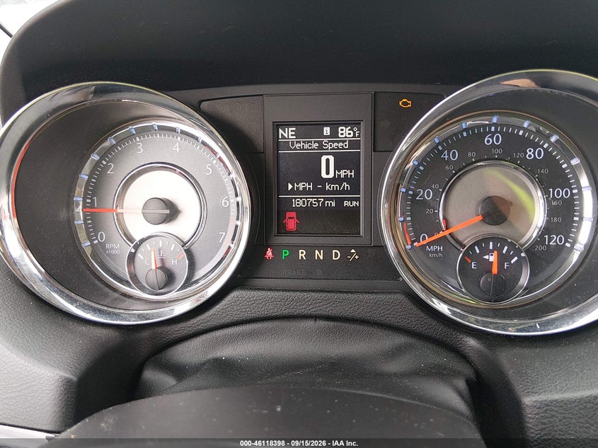 2015 CHRYSLER TOWN & COUNTRY auction photo 7
