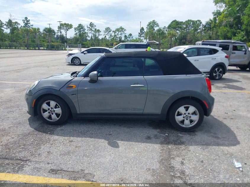 2019 MINI CONVERTIBLE COOPER · Фото 14