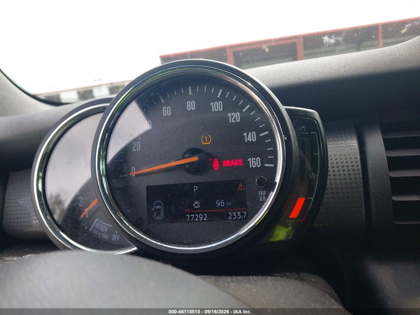 2019 MINI CONVERTIBLE COOPER · Фото 7