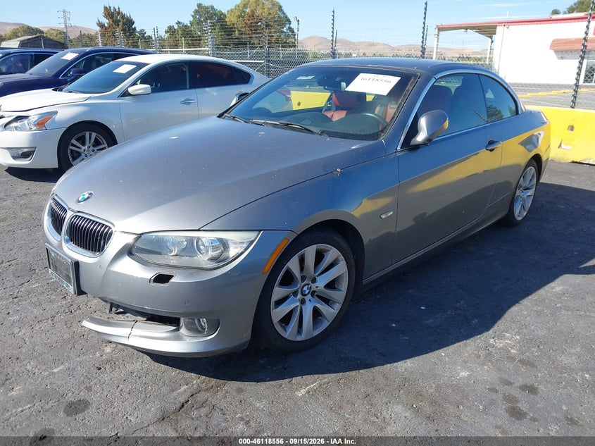 2012 BMW 3er, Right Front, IAAI, VIN WBADW7C57CE728905 — photo 2
