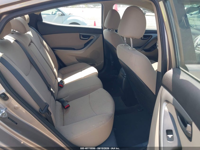 2015 HYUNDAI ELANTRA auction photo 8