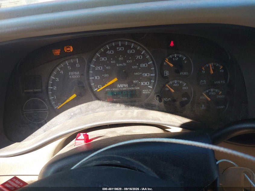 2002 CHEVROLET SUBURBAN 1500 auction photo 7