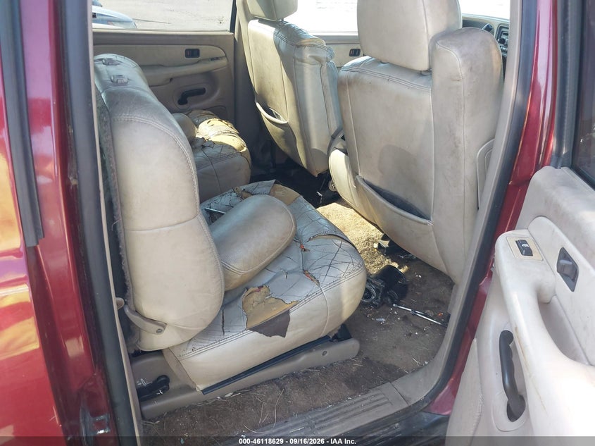 2002 CHEVROLET SUBURBAN 1500 auction photo 8