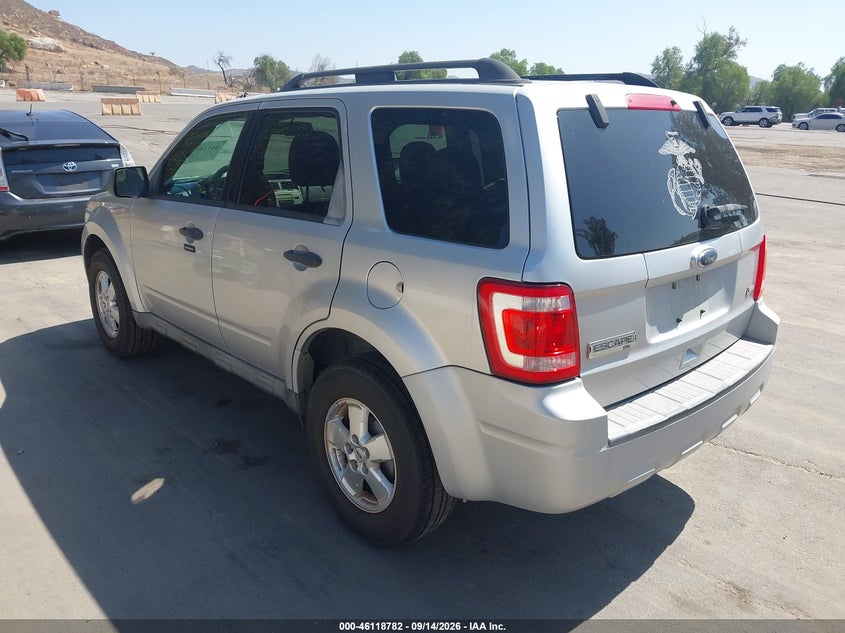 Vin: 1fmcu0dg4bka33529, lot: 46618502, ford escape xlt 20113
