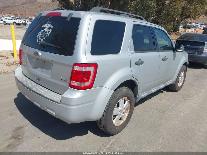 Vin: 1fmcu0dg4bka33529, lot: 46618502, ford escape xlt 20114