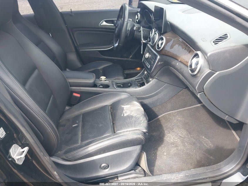 MERCEDES-BENZ CLA 250 - zdjęcie 5