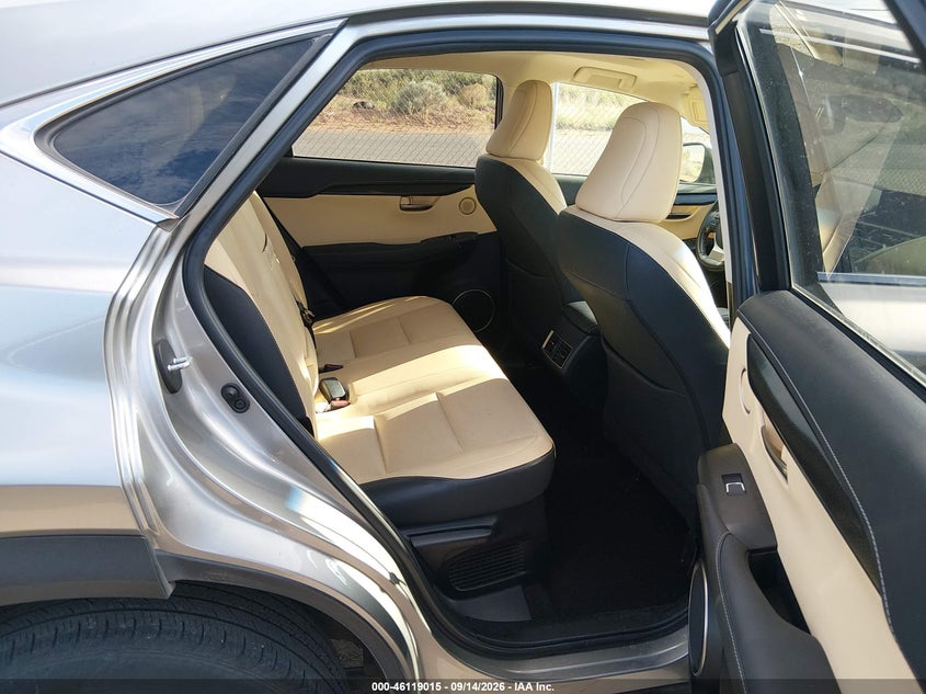 LEXUS NX 300 - zdjęcie 8