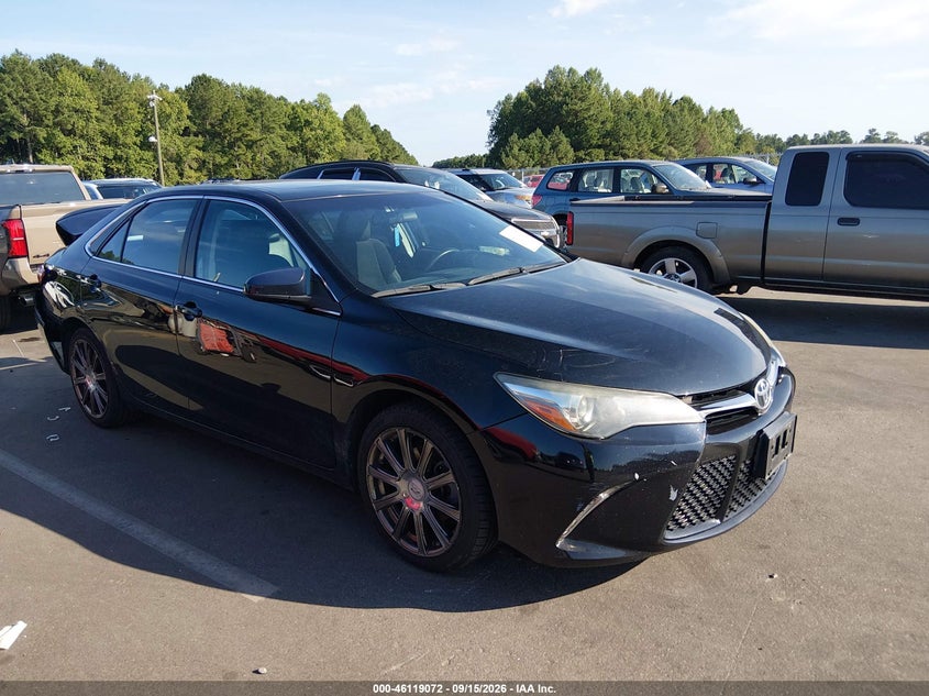 TOYOTA CAMRY - zdjęcie 1