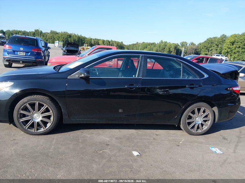 TOYOTA CAMRY - zdjęcie 14