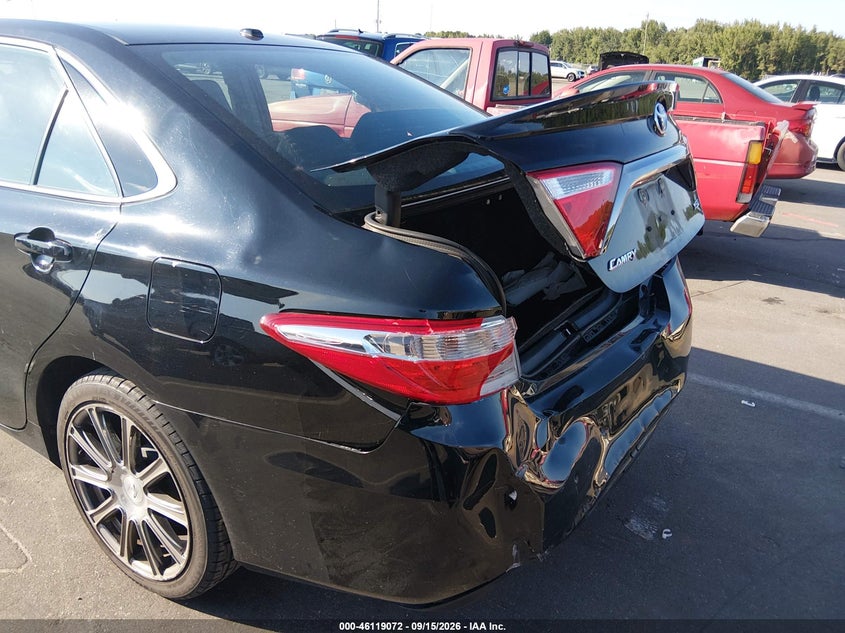 TOYOTA CAMRY - zdjęcie 17