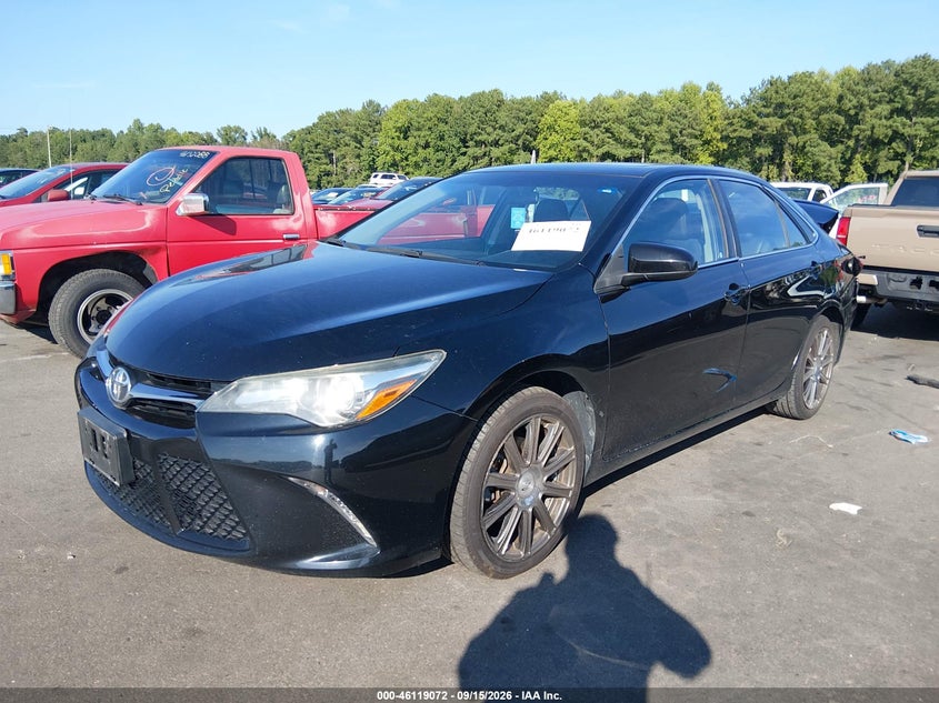 TOYOTA CAMRY - zdjęcie 2