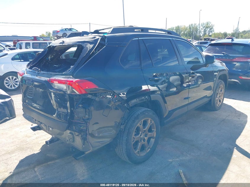 TOYOTA RAV4 HYBRID - zdjęcie 4