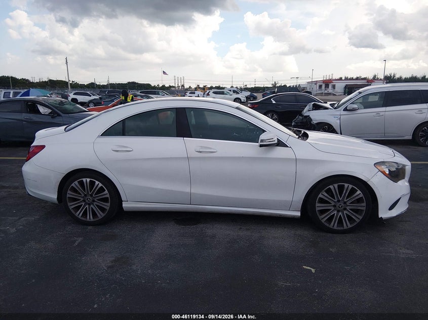 MERCEDES-BENZ CLA 250 - zdjęcie 13