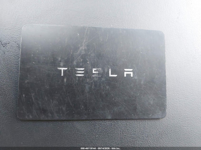 TESLA MODEL Y - zdjęcie 11