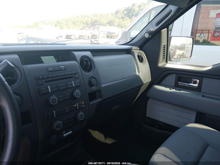 2013 FORD F-150 STX · Фото 21