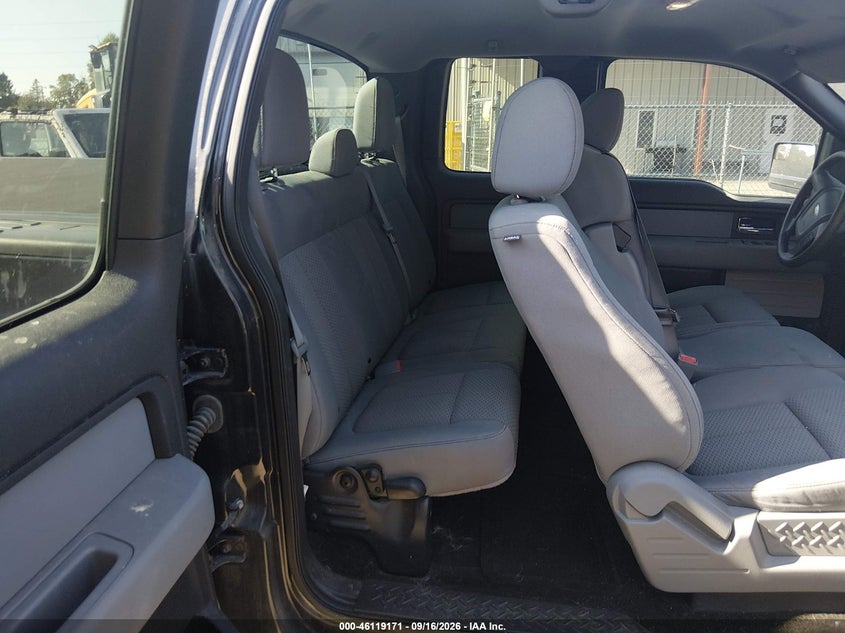2013 FORD F-150 STX · Фото 8