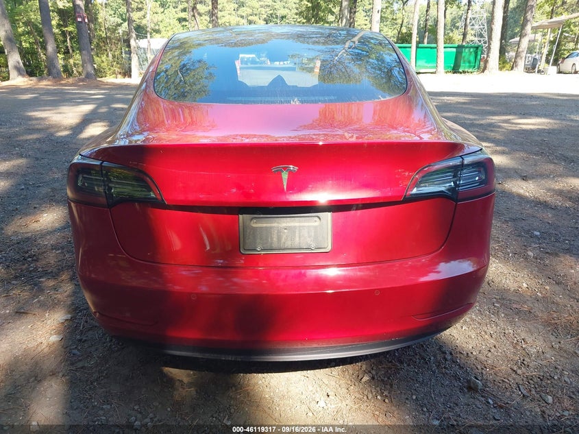 TESLA MODEL 3 - zdjęcie 15