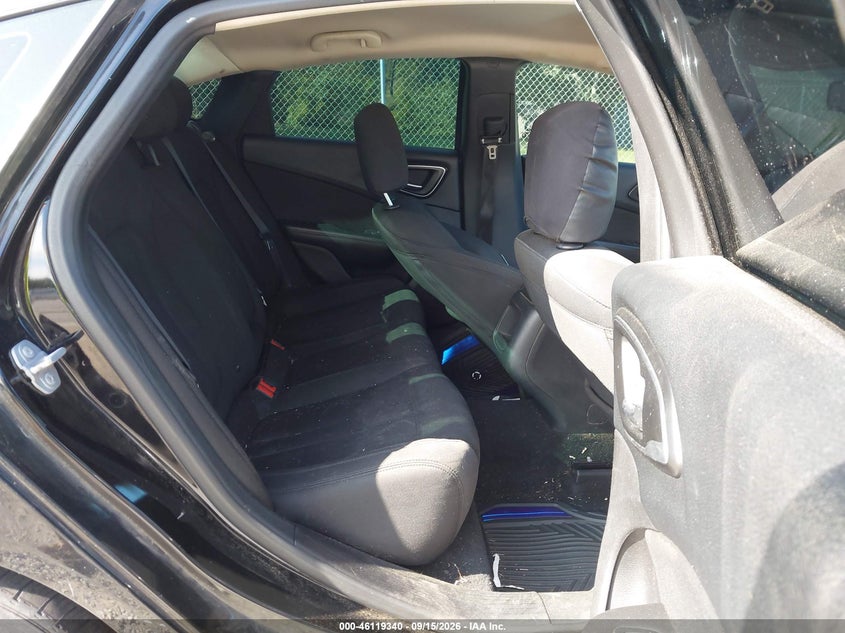 2015 CHRYSLER 200 auction photo 8
