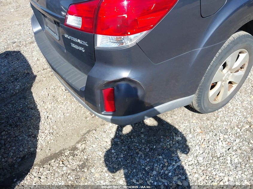 2011 SUBARU OUTBACK auction photo 6