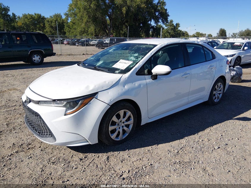 2021 Toyota Corolla, Град, IAAI, VIN 5YFEPMAE4MP187354 — фото 2