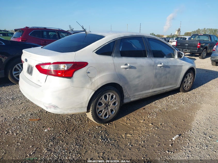 Vin: 1fadp3f22dl328098, lot: 46619419, ford focus se 20134