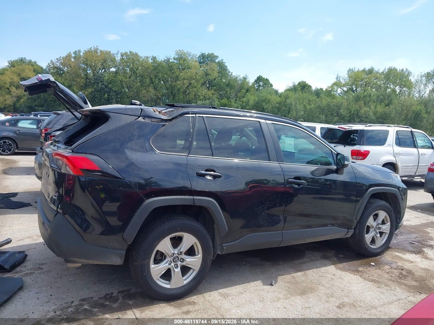 TOYOTA RAV4 - zdjęcie 13