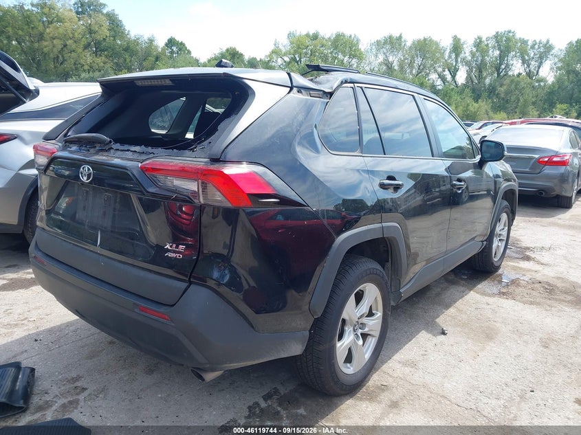 TOYOTA RAV4 - zdjęcie 4