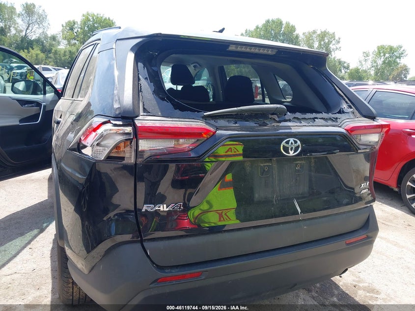 TOYOTA RAV4 - zdjęcie 6