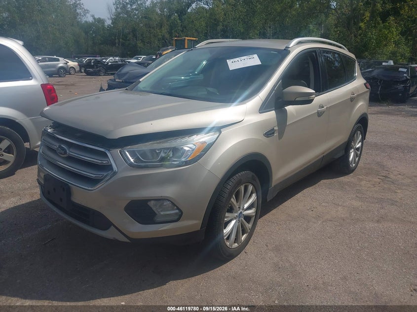 Vin: 1fmcu0jd8hue88391, lot: 46619500, ford escape titanium 20172