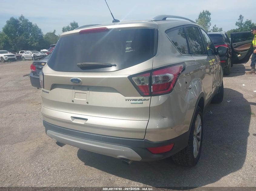 Vin: 1fmcu0jd8hue88391, lot: 46619500, ford escape titanium 20174
