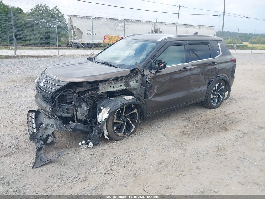 Vin: ja4j4va82nz088623, lot: 46619618, mitsubishi outlander sel 2.5 s-awc/sel launch edition s-awc/sel special edition s-awc 20222