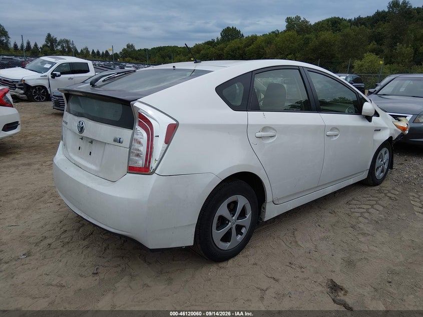 2012 TOYOTA PRIUS auction photo 4