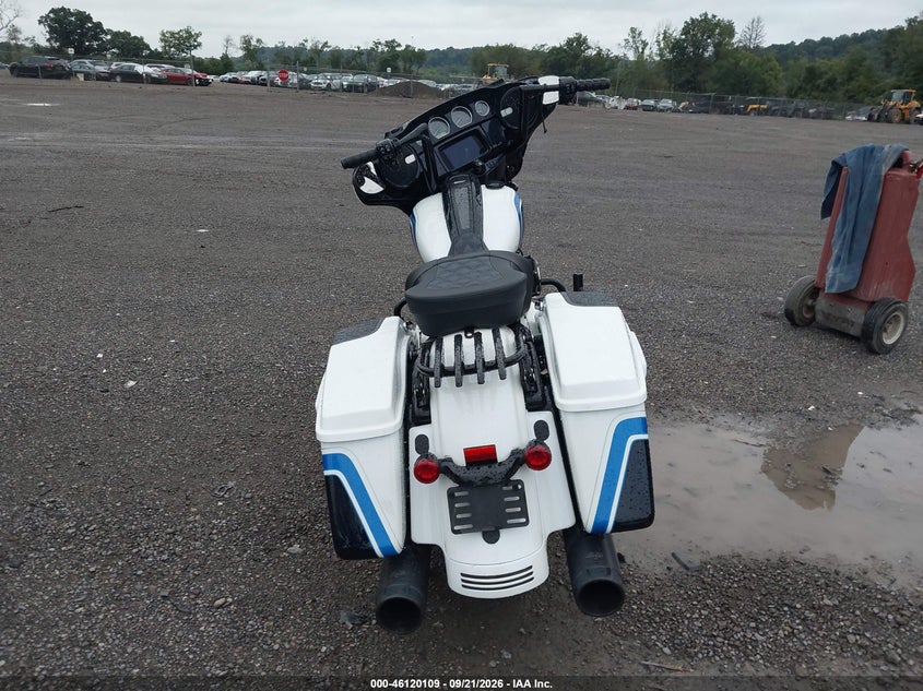 HARLEY-DAVIDSON FLHXS 2021