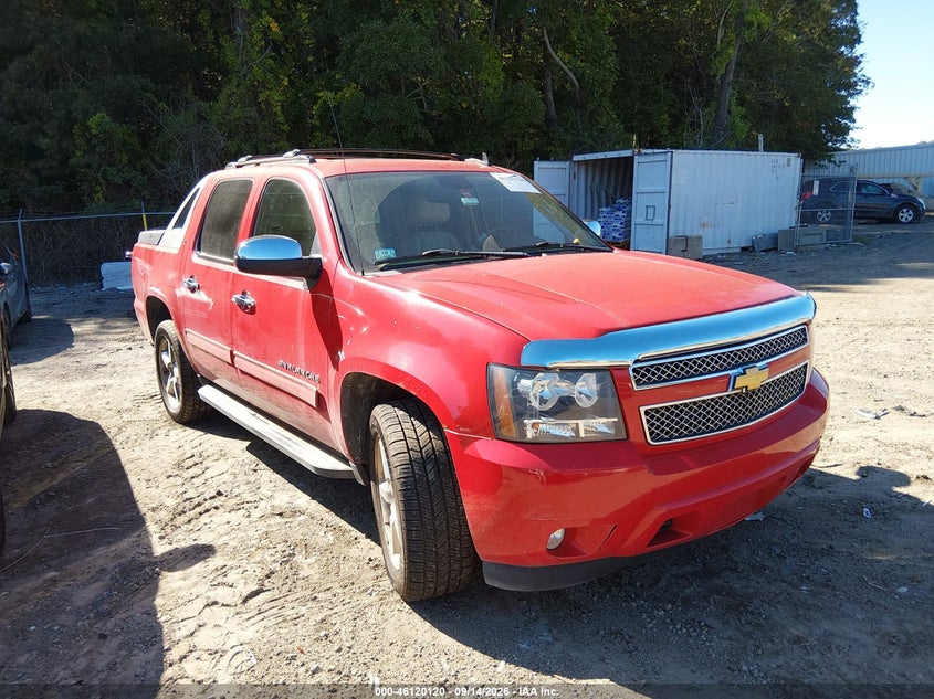 2012 CHEVROLET AVALANCHE 1500 auction photo 1