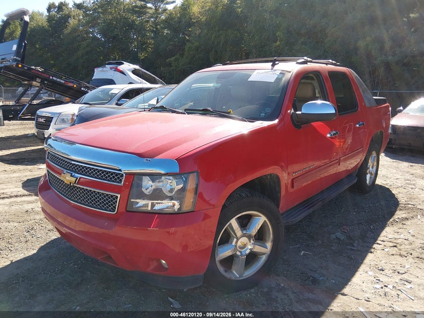 2012 CHEVROLET AVALANCHE 1500 auction photo 2