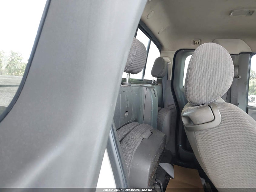 2007 NISSAN FRONTIER auction photo 8