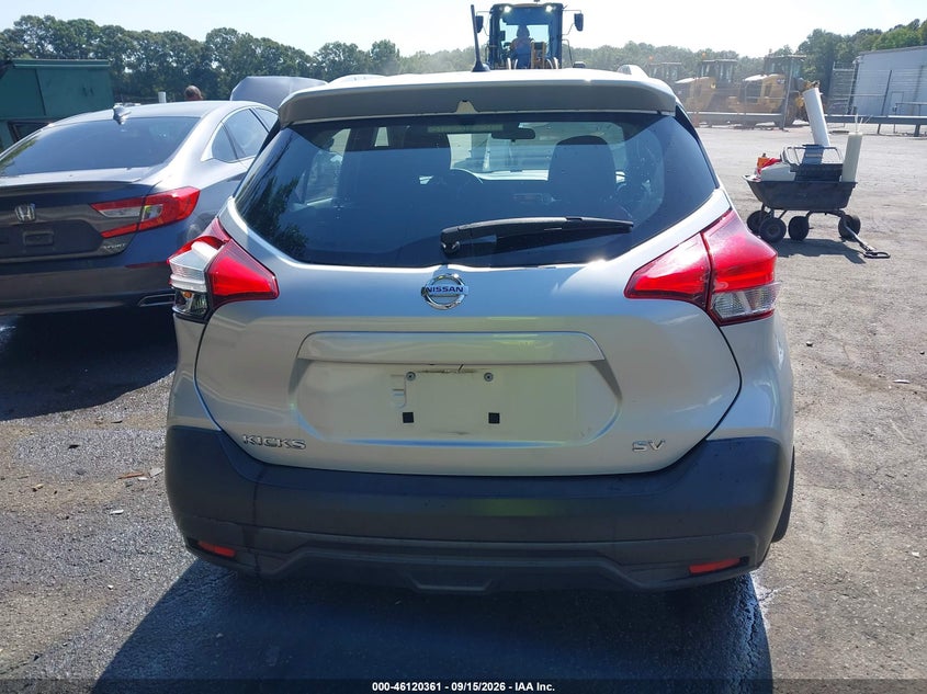 2018 NISSAN KICKS SV · Фото 16