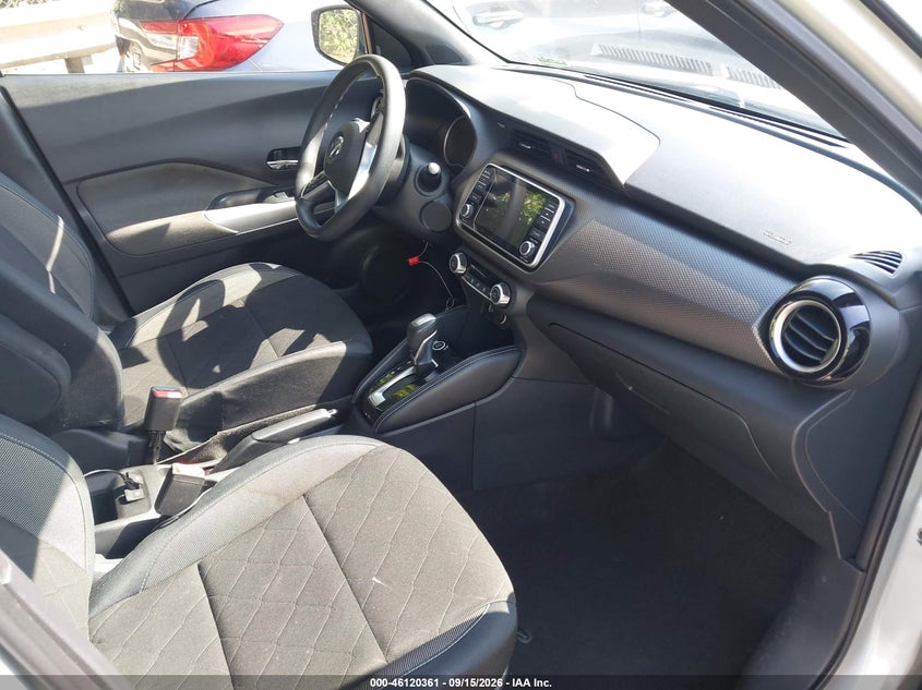 2018 NISSAN KICKS SV · Фото 5
