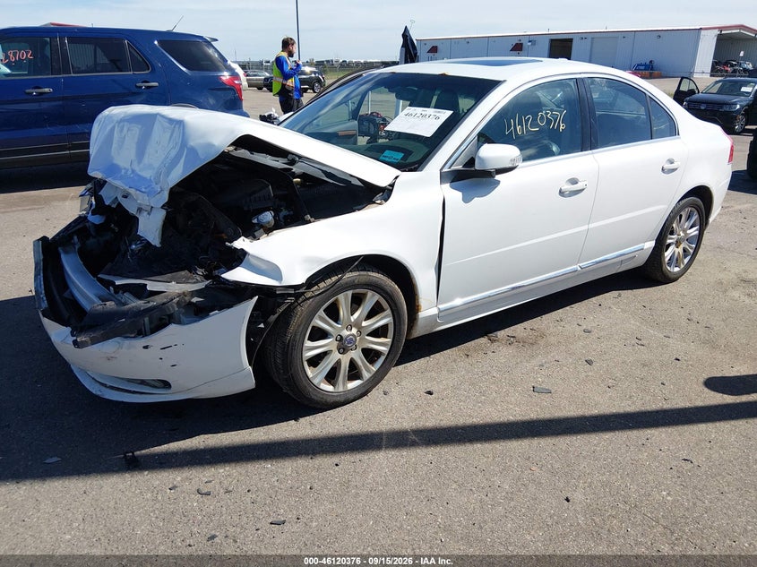 2010 Volvo S80, Front End, IAAI, VIN YV1982AS7A1118273 — photo 2