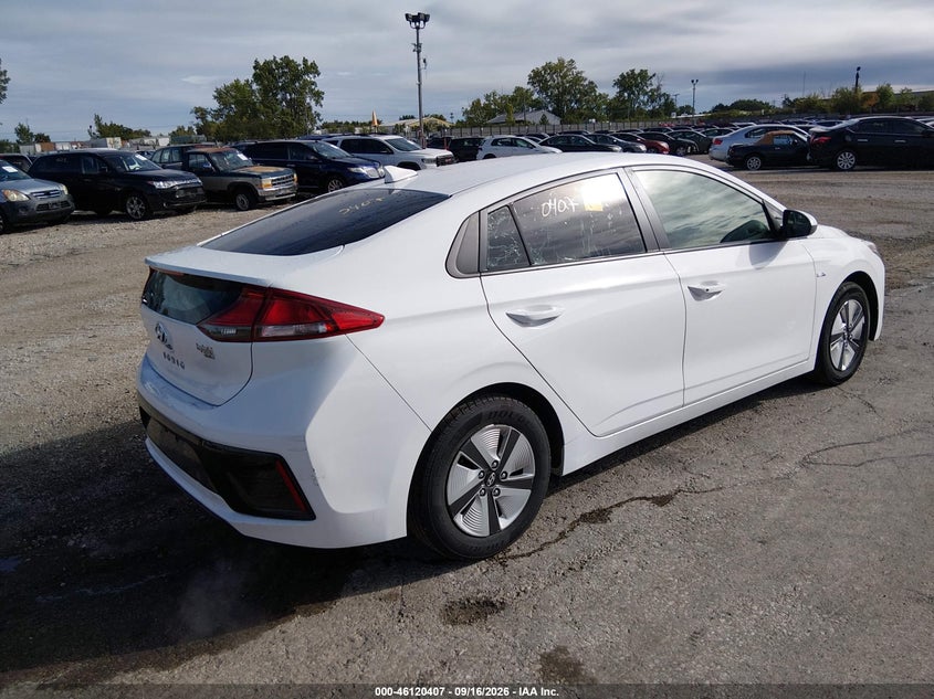 Vin: kmhc65lc9hu026725, lot: 46620127, hyundai ioniq hybrid blue 20174