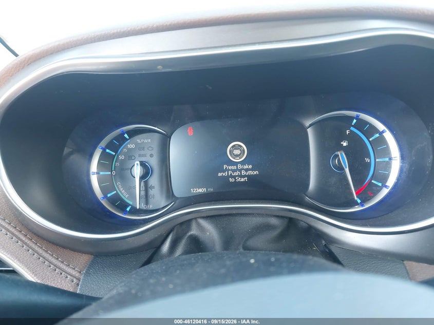 CHRYSLER PACIFICA HYBRID 2019 VIN 2C4RC1N74KR526859