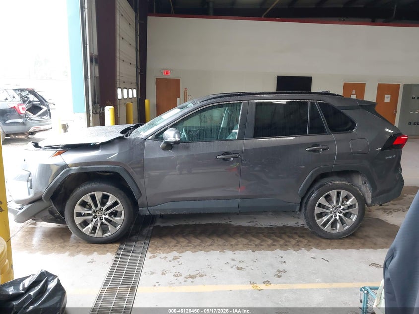 TOYOTA RAV4 - zdjęcie 14