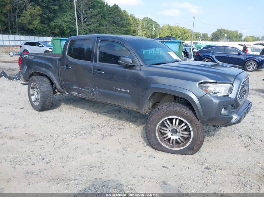 2018 Toyota Tacoma Dbl Cab/Sr/Trdspt/Or/Pro, Left & Right Side, IAAI, VIN 3TMCZ5AN7JM145139