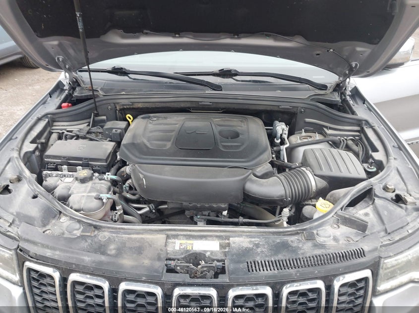JEEP GRAND CHEROKEE - zdjęcie 10