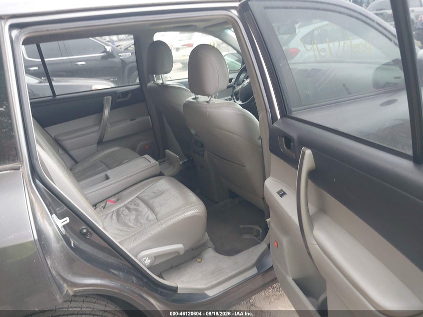 2009 TOYOTA HIGHLANDER auction photo 8