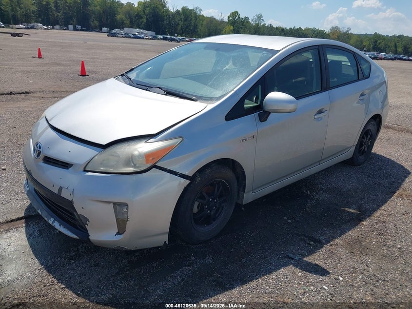 2013 TOYOTA PRIUS auction photo 2